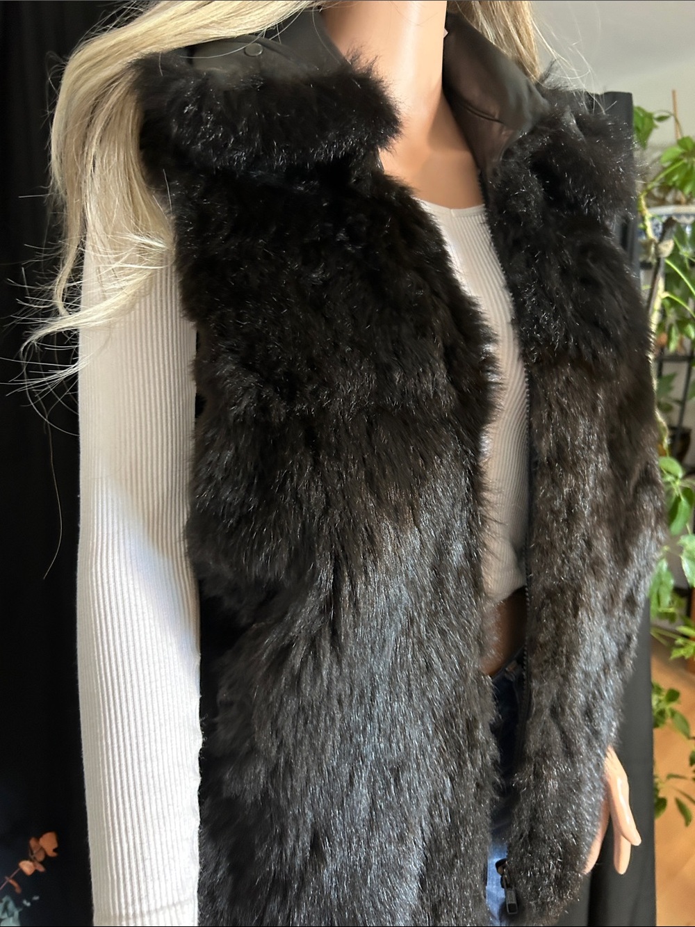 ANDREW MARC LEATHER OPOSSUM FUR VEST COAT M